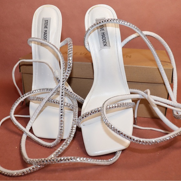 STEVE MADDEN with box UPLIFT Wrap up heel - Picture 9 of 15